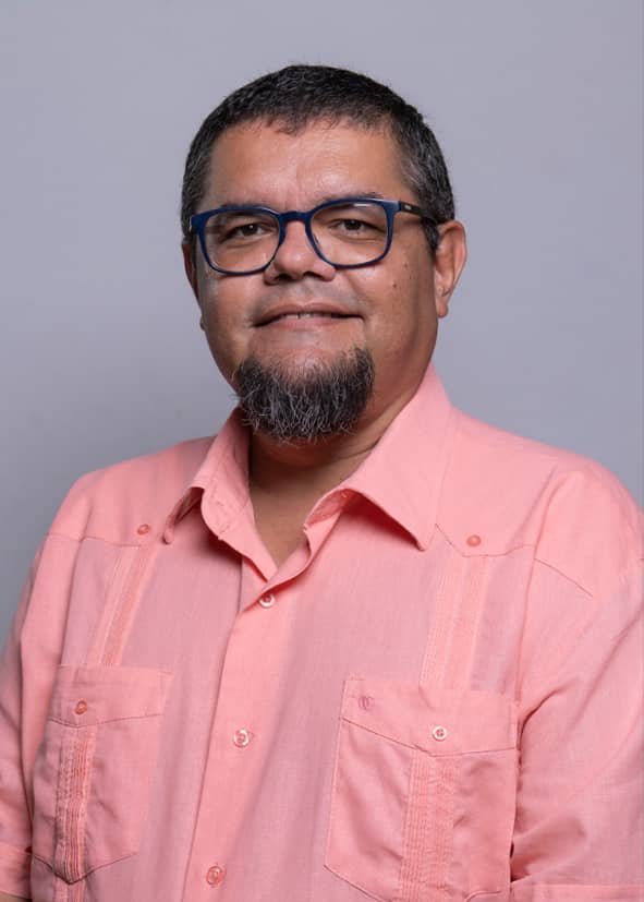 Asamblea Nacional Cuba (@asambleacuba) on Twitter photo Esteban Lazo: «Día triste para la Cultura Cubana ante el fallecimiento del destacado cantautor Eduardo Sosa
A familiares, amigos y demás personas allegadas; las más sentidas condolencias de sus compañeros diputados a la <a href="/AsambleaCuba/">Asamblea Nacional Cuba</a> y del pueblo cubano. ¡Hasta Siempre,trovador!» Esteban Lazo: «Día triste para la Cultura Cubana ante el fallecimiento del destacado cantautor Eduardo Sosa
A familiares, amigos y demás personas allegadas; las más sentidas condolencias de sus compañeros diputados a la <a href="/AsambleaCuba/">Asamblea Nacional Cuba</a> y del pueblo cubano. ¡Hasta Siempre,trovador!»
