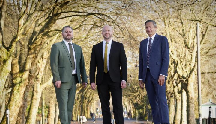 The Herald (@heraldscotland) on Twitter photo Scottish property firm adds heavyweights to team
heraldscotland.com/news/24927570.…
<a href="/ScottWWright/">Scott Wright</a> Scottish property firm adds heavyweights to team
heraldscotland.com/news/24927570.…
<a href="/ScottWWright/">Scott Wright</a>