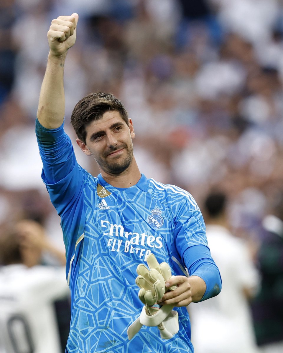 _BeFootball's tweet photo. 🚨 Thibaut Courtois 🇧🇪😭😭😭 :

« 𝗝𝗲 𝗻𝗲 𝘀𝗮𝗶𝘀 𝗽𝗮𝘀 𝘀𝗶 𝗩𝗶𝗻𝗶 𝗮 𝗰𝗼𝗺𝗽𝗿𝗶𝘀 𝗹𝗮 𝗯𝗮𝗻𝗱𝗲𝗿𝗼𝗹𝗲, 𝗶𝗹 𝗻𝗲 𝗽𝗮𝗿𝗹𝗲 𝗺𝗲̂𝗺𝗲 𝗽𝗮𝘀 𝗮𝗻𝗴𝗹𝗮𝗶𝘀. » 

(ZM) https://t.co/ORTC2rSI2u
