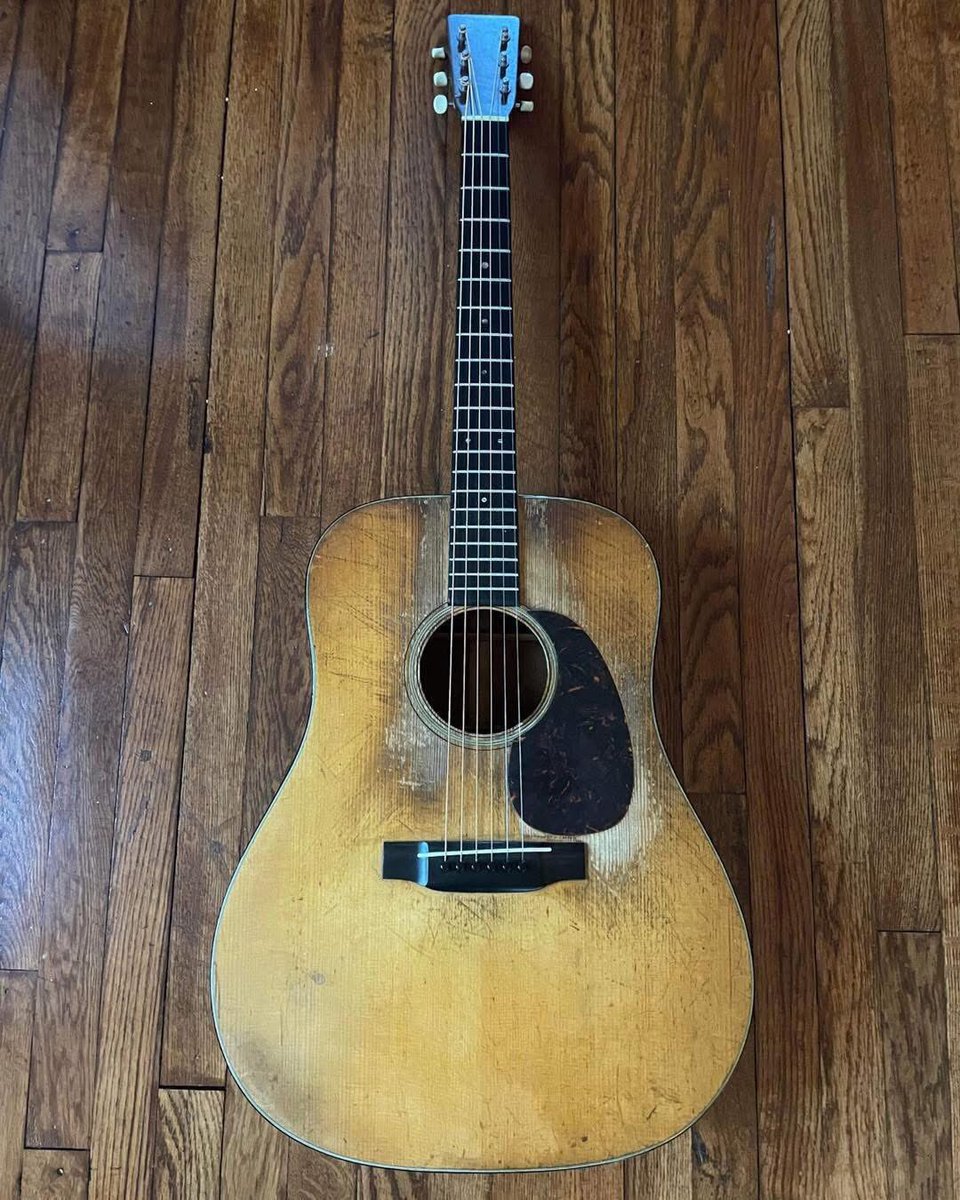 What a damn workhorse! 1941 Martin D-18…!🤘🏼