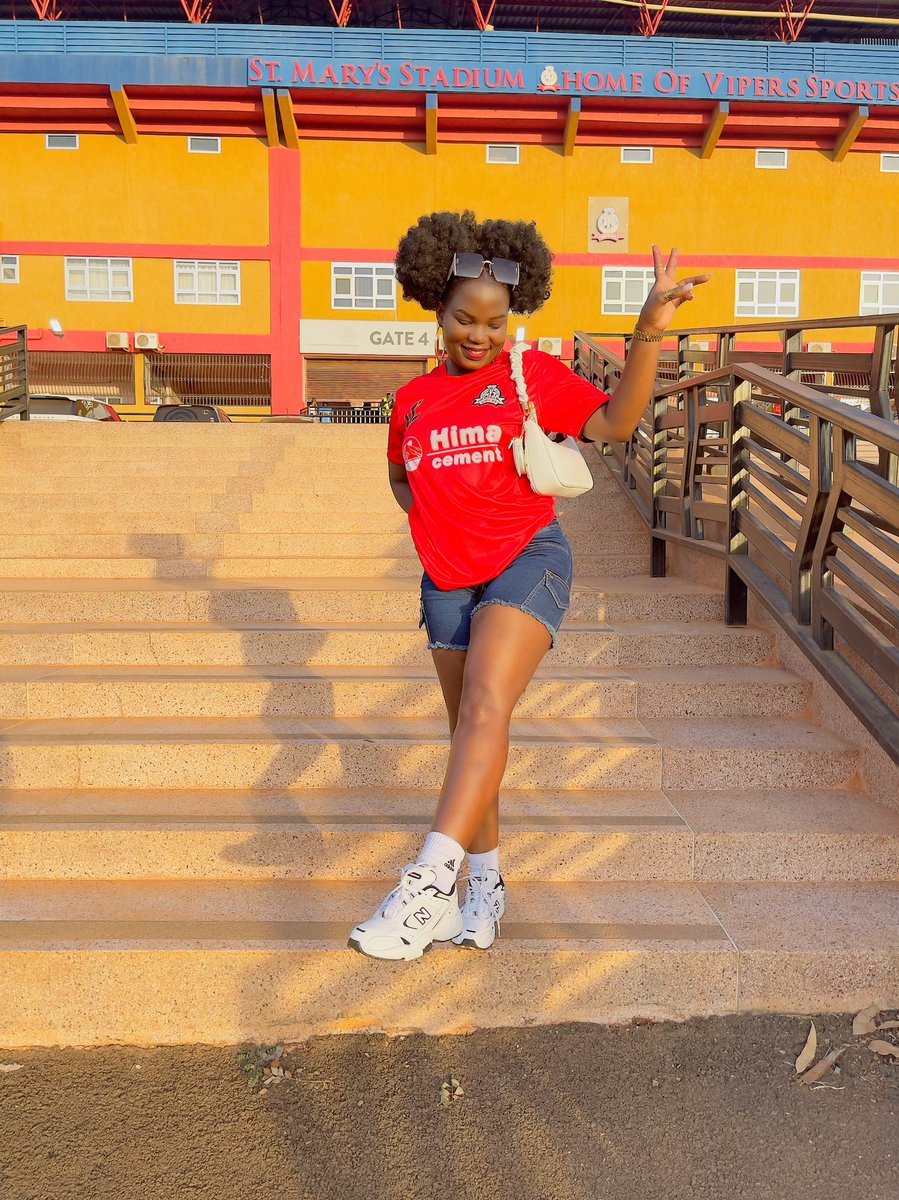 sandra_lugave's tweet image. That feeling when you wake up wit a win, cleansheet and on top of the table @VipersSC ❤️💃💃
Good morning venomzzzzz
Others go and get ur gud morning messages from ur respective clubs byeee😃😃😂😂🏃🏾‍♀️🏃🏾‍♀️

#vipersbae
#HumbleServant
#Godsmasterpiece