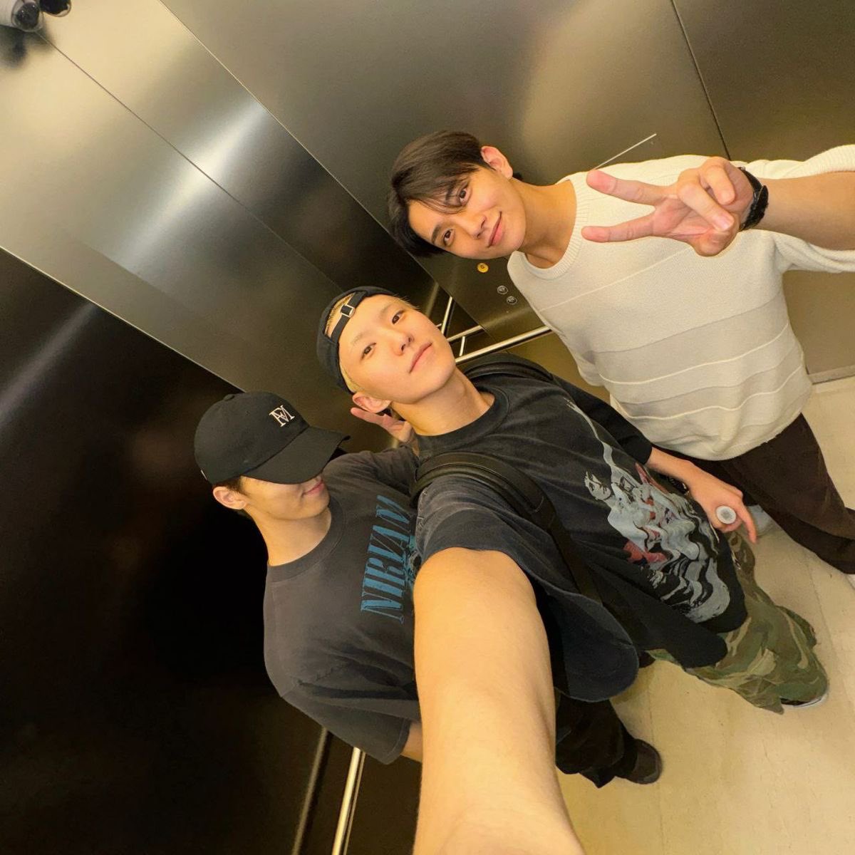 ulthorangdan's tweet photo. https://t.co/H60QR49upt