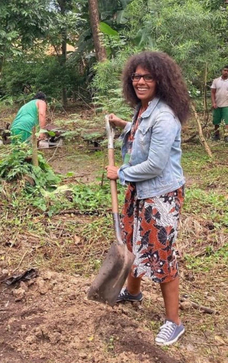 Écrasée sous 10Md€ de dette, Anne Hidalgo est contrainte d’augmenter les impôts mais la priorité c’est de claquer 335 000€ sous la houlette d’Audrey Pulvar dans « une serre verticale rotative innovante dans le 18ᵉ dédiée à l’agriculture urbaine et à la végétalisation