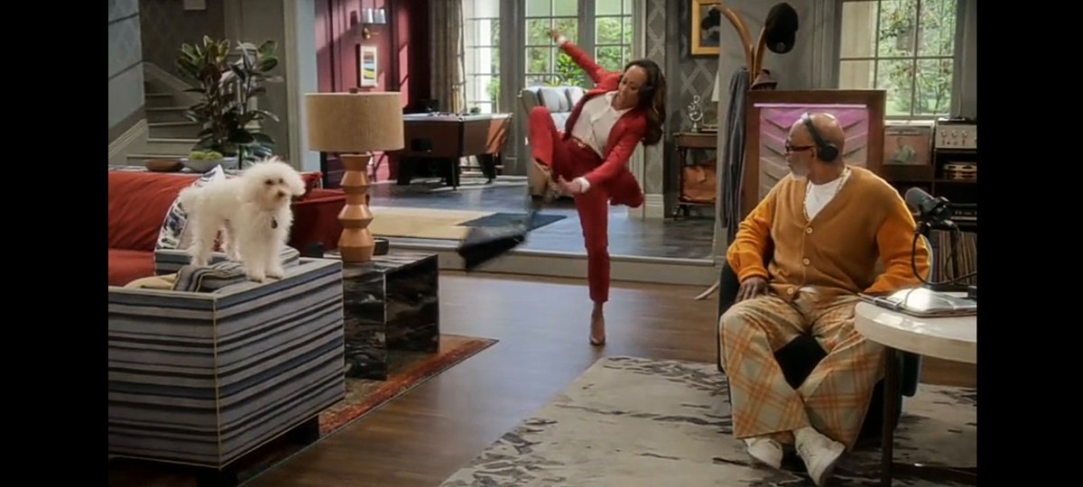 ReachMeBC's tweet photo. @essencesays @usweekly Shucks, you were awesome #Nibble when you scooped up your purse/bag. ❤️😂❤️    Poppa's House Season 1 | Episode 9 | Pupp https://t.co/dGZJYQFWU8