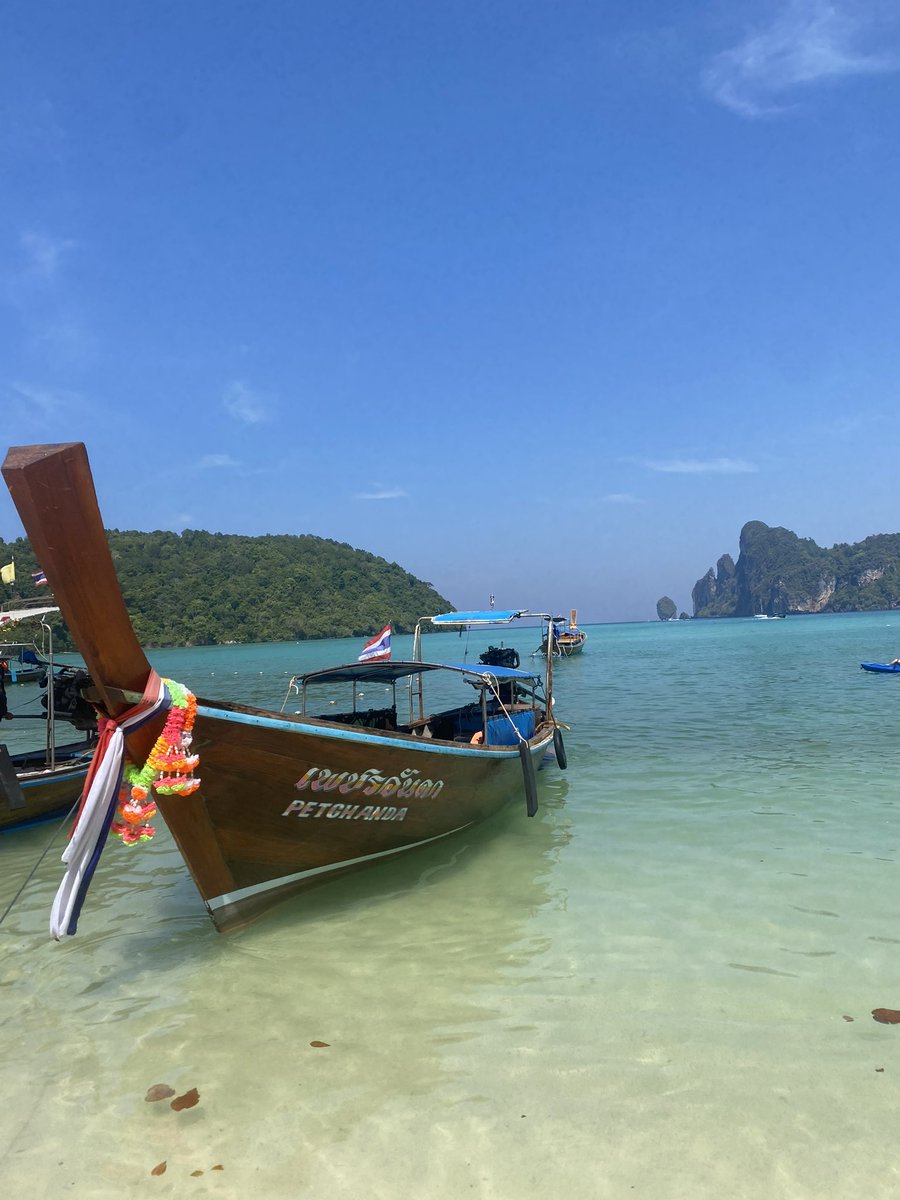 Phi Phi 🏝️