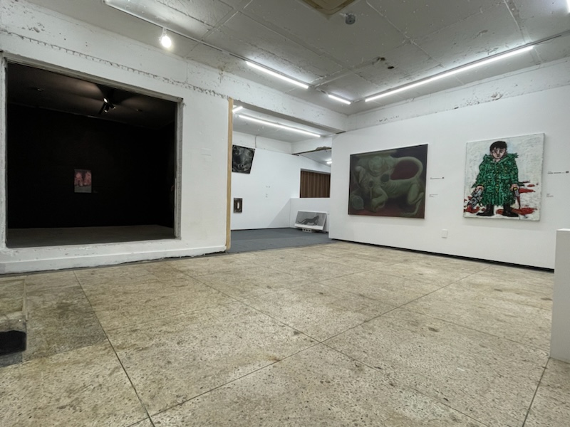 영화가 흐르는 골목 안쪽 전시공간 SPACE DDF에서 젋은 회화작가 13인의 작품이 전시명 [도깨비불], 2월16일(일)까지 전시중입니다. 주말 극장에 영화보...