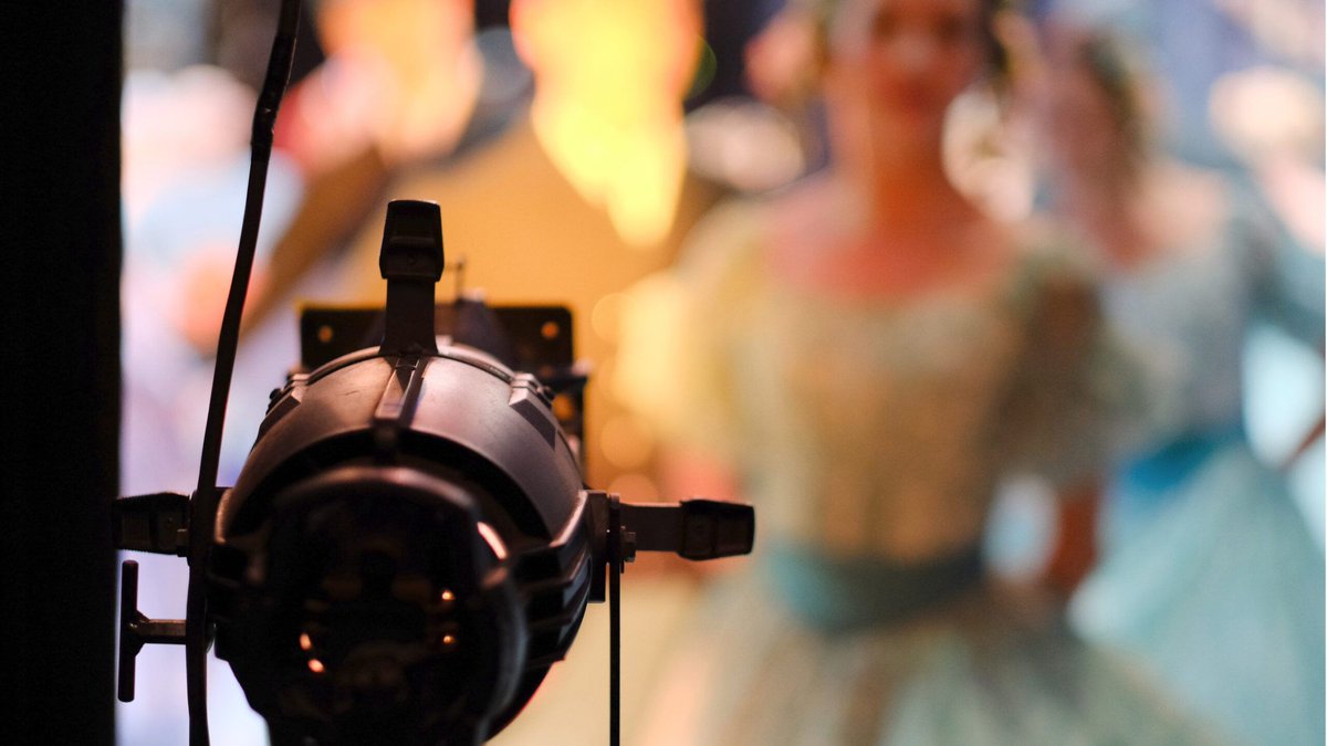Wonkhe's tweet photo. NEW on Wonkhe: Randall Whittaker and Stephen Farrier argue for a better model for dramatic arts education – one that acknowledges the competing cost and time pressures on students   https://t.co/8BfgWEUkpa https://t.co/CkQ9A0uRZa