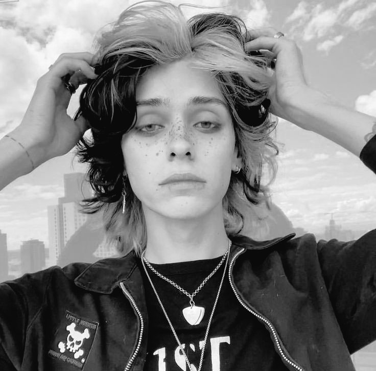 а не так уж и дурно выглядит. надеюсь, мы с <a href="/opheliaalupin/">— 𝐎𝐏𝐇𝐄𝐋𝐈𝐀 𝐋𝐔𝐏𝐈𝐍 ࣪ ִֶָ☾.</a> уйдем из подземелий, не потеряв баллы сегодня.