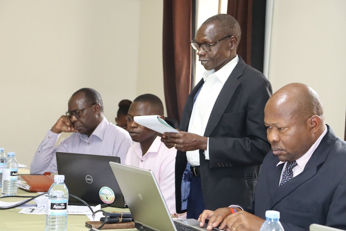 MUST_CITT's tweet photo. Prof. Julius Lejju the  former Dean Faculty of Science @MbararaUST shared a comprehensive recap about yesterday's training sessions on Professional Ethics, Classroom Management, Guidance and Counselling. This set the ball rolling for yet another day of knowledge sharing @UNESCO https://t.co/l8zKGjNZW1