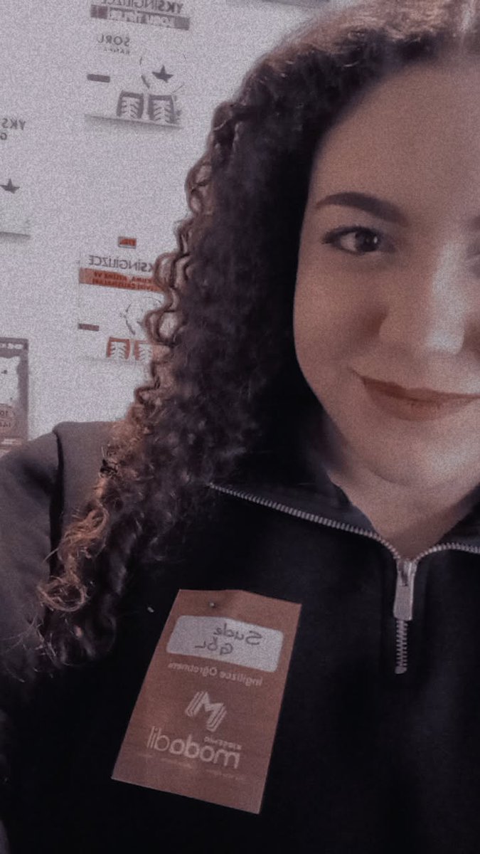 sudeynn's tweet photo. bugün günlerden
 "Sude Teacher✨" https://t.co/b9lpAGCa5u