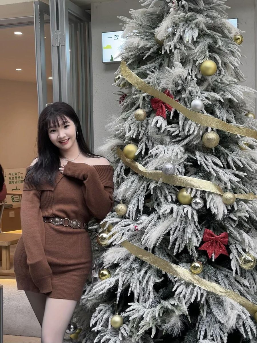 fiona4231's tweet photo. 翻到高中的照片真的不想承认这个是我🙃 https://t.co/gPjFkLspWX