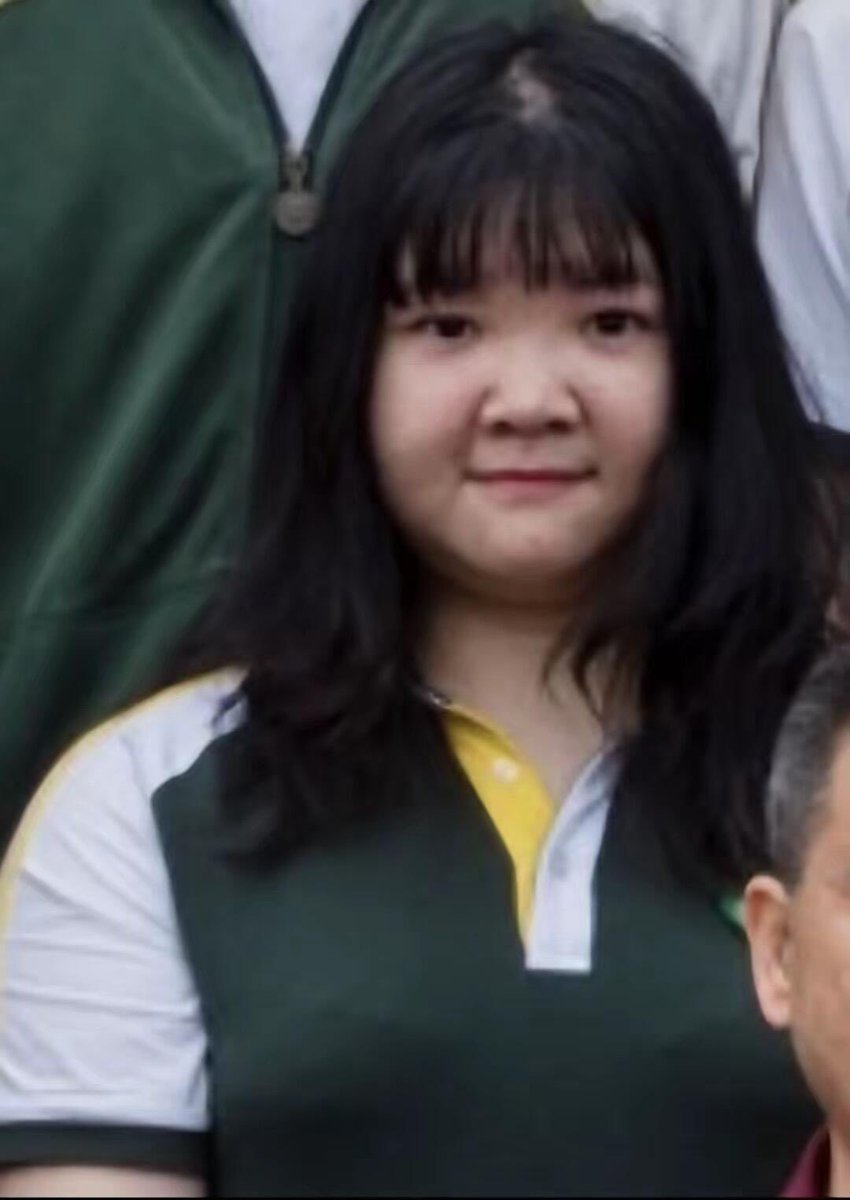 fiona4231's tweet photo. 翻到高中的照片真的不想承认这个是我🙃 https://t.co/gPjFkLspWX