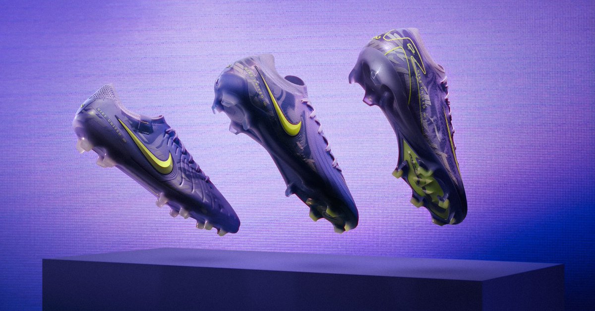 Speed, precision and touch rise when it matters most. Play to win in Nike United Mercurial, Phantom, and Tiempo.

#NikeFootball