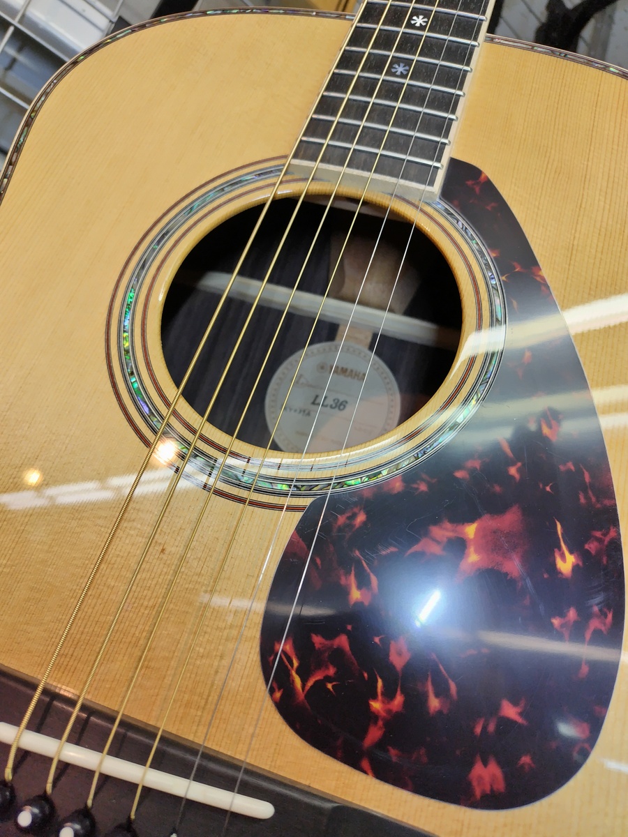 AikyokuOfficial's tweet photo. 【桜山本店】
⚡おすすめ商品⚡
✨#YAMAHA #LL36ARE✨
ラグジュアリーな外観に
オリジナルジャンボボディの
ド迫力の鳴り方は
ストロークにもアルペジオにも合うサウンドです🎶
#ヤマハ L-islandディーラーの豊富なラインナップで
お待ちしております🙇♂️
#ヤフショ
https://t.co/MX7E7VaCKe https://t.co/4V9ryVYnTG
