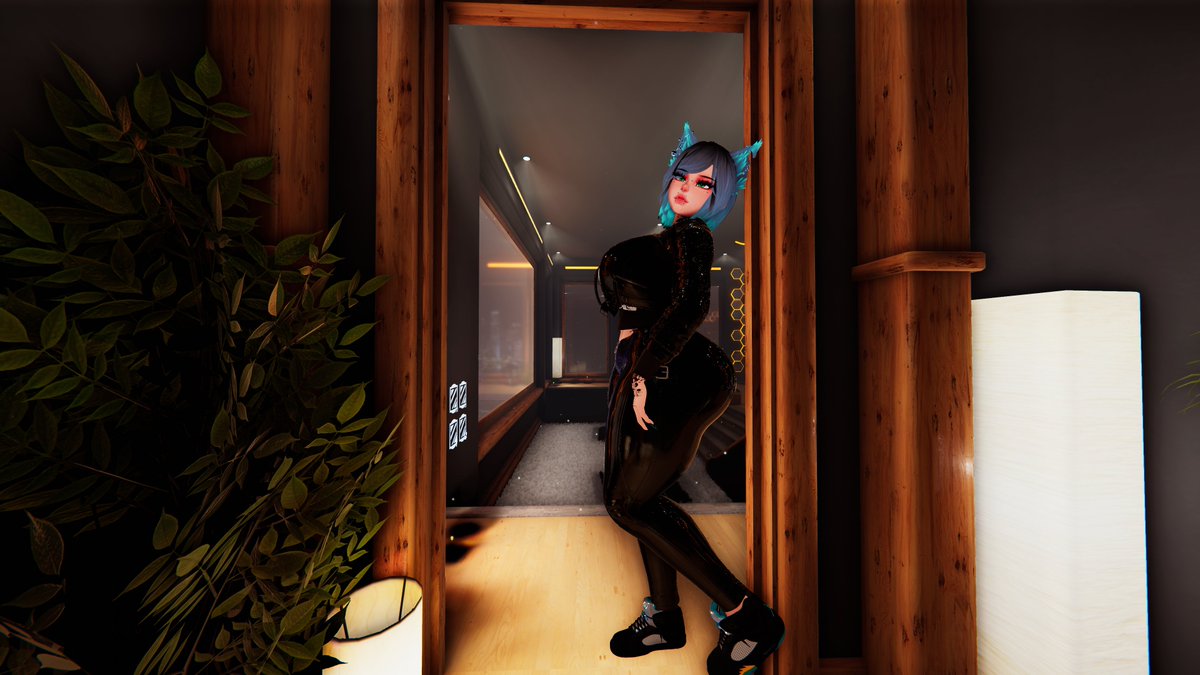 Do you like curvy women?