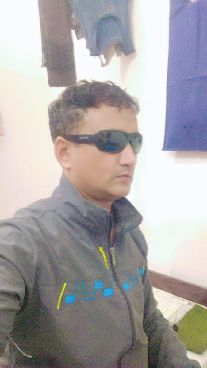 Anishkumar61283's tweet photo. जितना कम सोचोगे 
उतना खुश रहोगे,, राधे राधे,, https://t.co/OUc6CjNRot
