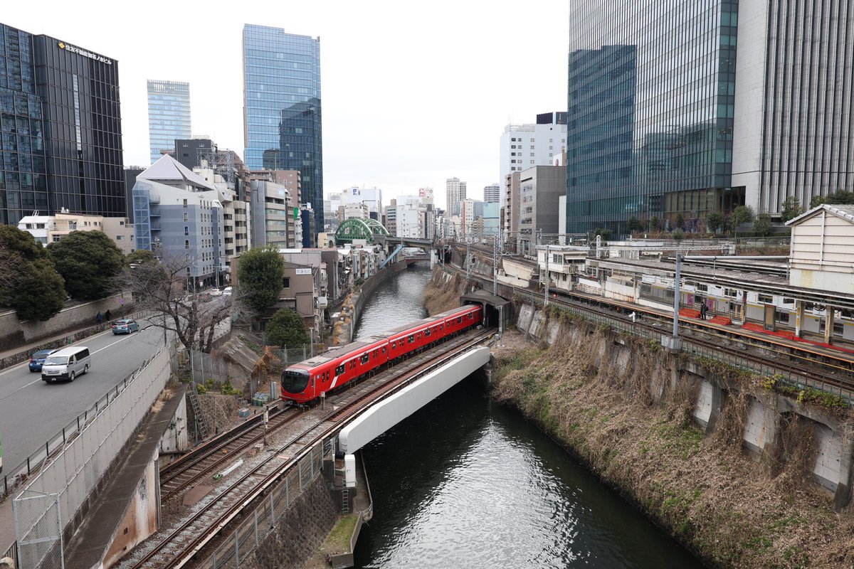 六 tweet media
