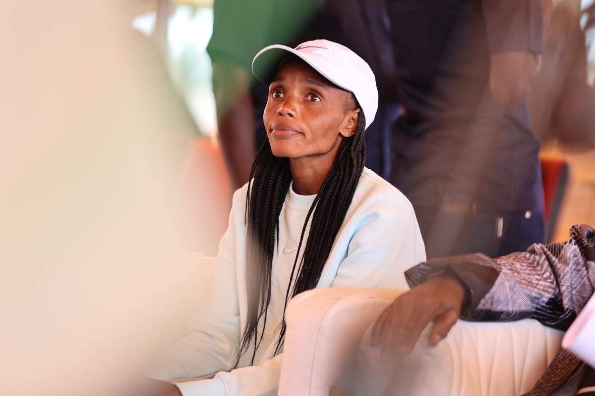 OlympicsKe's tweet image. Sunny morning in Eldoret as NOC-K President @TergatP joins  @athletics_kenya hosting the media launch for the 4th edition of the @AbsaKenya Sirikwa Classic World Cross Country Gold Tour in Lobo Village. Joining the launch are Double Olympic Champion Beatrice Chebet and 10km World…