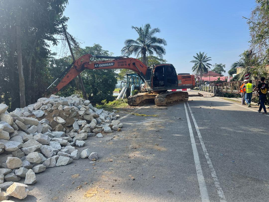 Roadcare K. Bharu tweet media