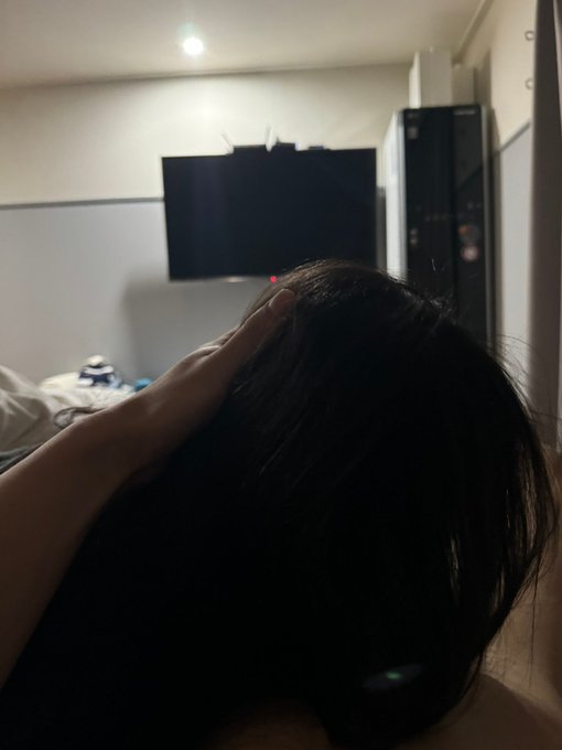 BlondelleC56581's tweet photo. 口でするのはかなり自信あります、、 https://t.co/MXZsyRJtOx