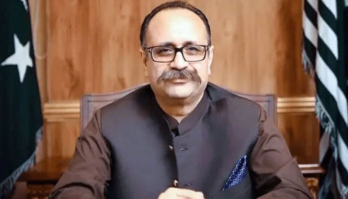 umerabdull30928's tweet photo. الحمداللہ ،
سپریم کورٹ نے قائدِ کشمیر سردار تنویر الیاس خان صاحب سابق وزیراعظم آزاد حکومت ریاست جموں و کشمیر کیخلاف توہین عدالت کی کاروائی ختم کردی، نااہلی بھی ختم، اگلے ماہ سردار تنویر دوبارہ انتخاب لڑ سکتے ہیں، سردار تنویر الیاس خان اہل تھے اور اہل رہیں گےـ

#BreakingNews https://t.co/X7NBvlcp2X
