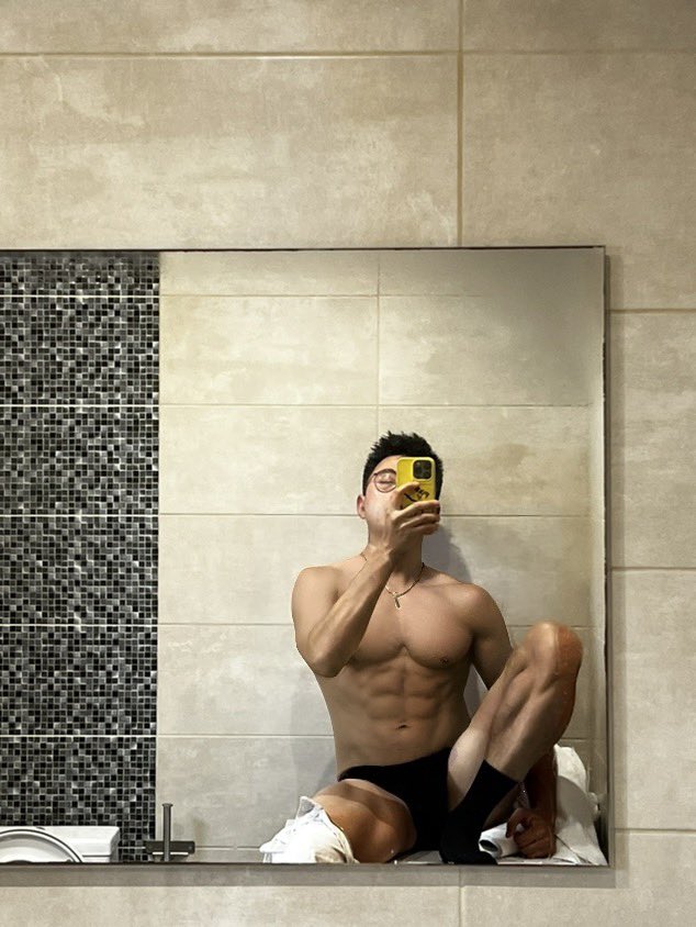 SweetOreo (@nicksunrain) on Twitter photo 