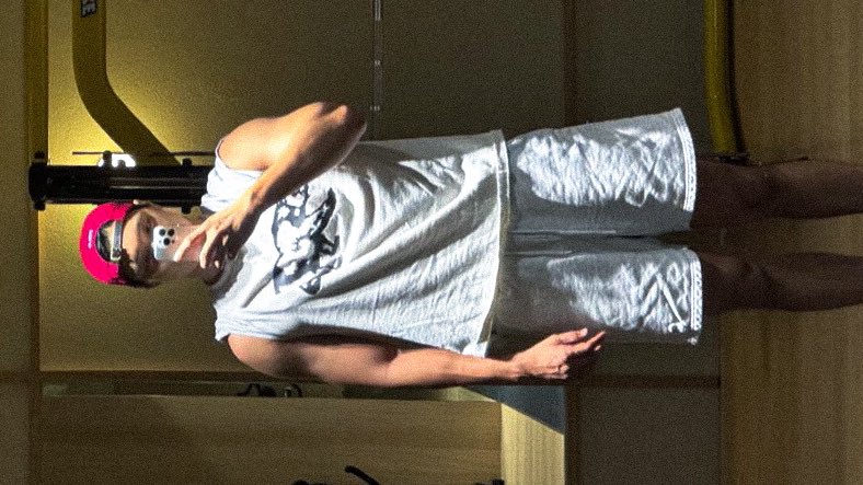 roverkai's tweet image. THIS genre of jongin mirror selfies