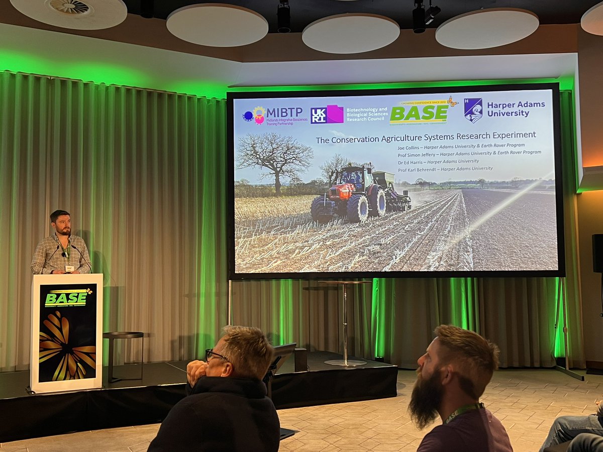 Farmer Tom 🧢 🇺🇦 (@farmer_tom_uk) on Twitter photo <a href="/soil_joe/">Joe Collins</a> sharing his fascinating PhD comparing conventional and conservation agriculture techniques and their impact on soil, carbon, yield, and profitability at #BaseConf25. <a href="/soil_joe/">Joe Collins</a> sharing his fascinating PhD comparing conventional and conservation agriculture techniques and their impact on soil, carbon, yield, and profitability at #BaseConf25.