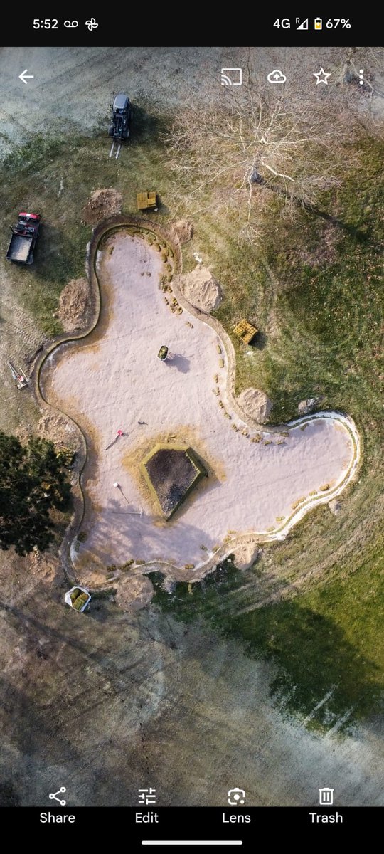 DuraBunker's tweet image. Finish line in sight @ Diamond CC We&apos;ve crafted Diamond Logo from our bunker edging material as per the wishes of the client - Diamonds, as they say, are forever, these bunkers may just give them a run for their money!! #turnkeysolutions #bunkerliner #syntheticbunleredging