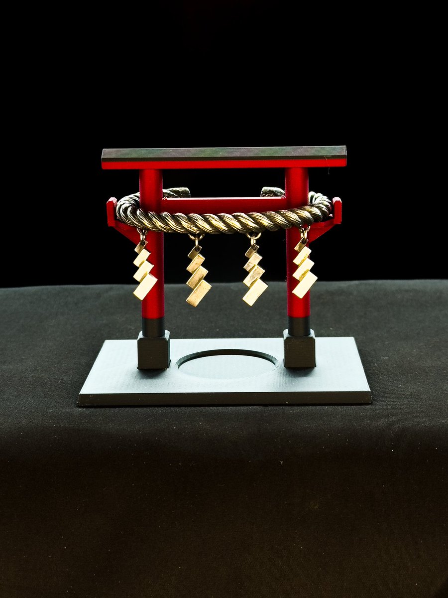 鳥居型展示台としめ縄の腕輪-太

#しめなわ
#Shrine 
#ブレスレット