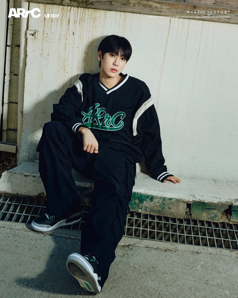 ARrC (아크) [nu kidz: out the box] Photo Drop #2 
#ANDY #앤디 

ARrC the 2nd mini album [nu kidz: out the box] 
📦2025.02.18 TUE 6PM KST 

#ARrC #아크 
#nukidz_out_the_box 
#nukidz
