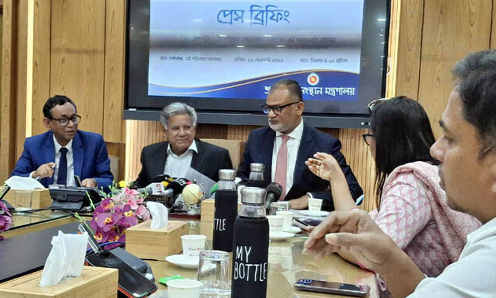 ভোজ্য তেল নিয়ে সুখবর দিলেন বাণিজ্য উপদেষ্টা