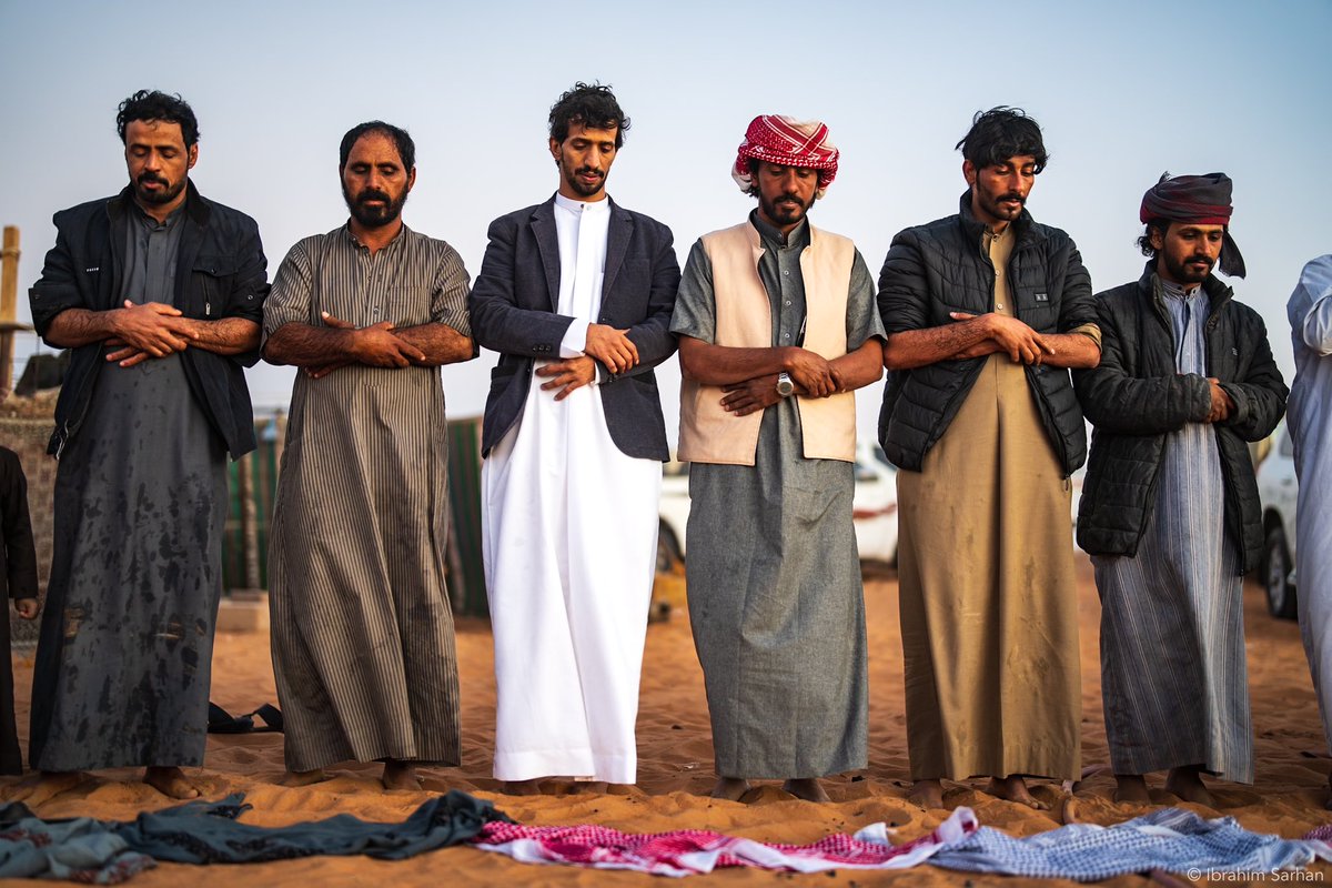 لحظات يومية من حياة المهرة 🇸🇦
Glimpses into the daily life of Al-Mehra tribe in the Empty Quarter Desert, Saudi Arabia