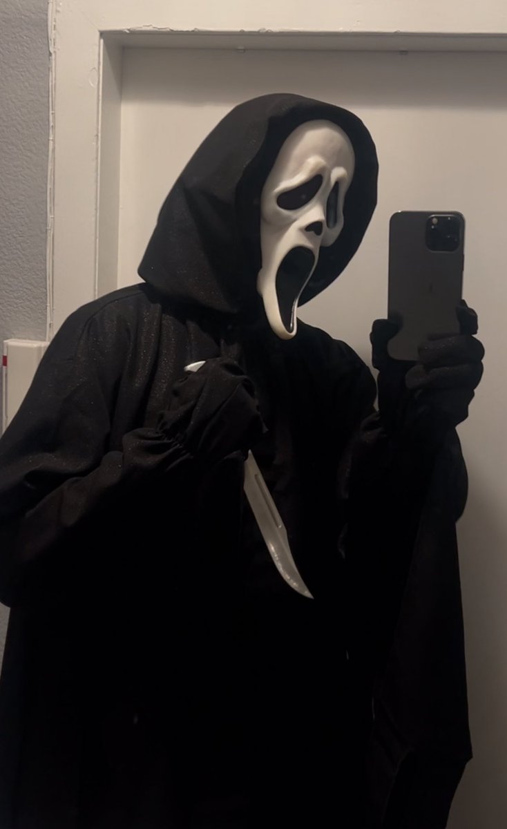 ScreamGhost2's tweet image. 👻👋🏻