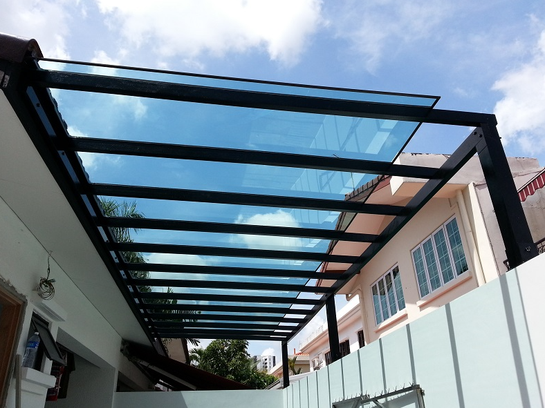 ProgressDeco's tweet photo. Polycarbonate
Strong and durable, solid polycarbonate will be your best choice for shelters.
With various colours, sizes and light transmission percentage for you to choose from, you will definitely be able to find the best suited specifications of the twinwall polycarbonate for your shelter.