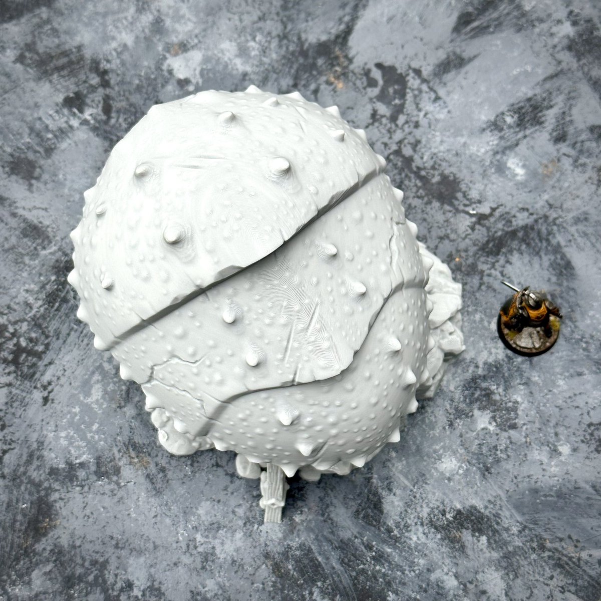 The first Crab House model, hot of the printer!  These sturdy dwellings dot the coast of Jagerholm, the shells of gigantic crustaceans providing roofs that are proof against the incessant storms and sea monster attacks that plague those lands 🦀🦀