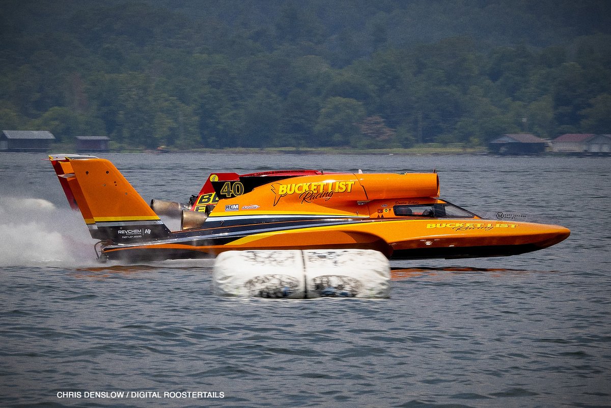 BucketListHydro's tweet image. A game of inches.
#BucketListRacing

📸: Digital Roostertails