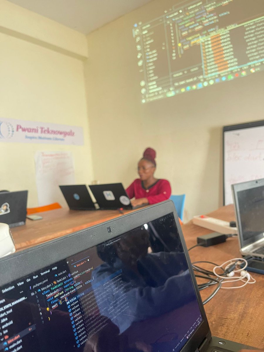 FlutteristaMsa's tweet image. Last week’s session was a game-cLast week’s session was a game-changer. Lina broke down Bloc Provider in Flutter, making state management a breeze🔥 Big thanks to Lina & the squad—learning has never been this fun💜
#FlutteristasMombasa #WomenInTech #LearnFlutter