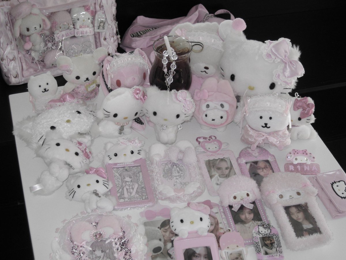 irianot_'s tweet image. ⡠⠒⠒⠦⣄⠀⠀
⢧⠀⠀⠀⠀⠑⢄⠀⣀⣀⡀
⠀⠑⠤⡀⠀⠀⡼⠋⠀⠀⠈⢣
⠀⠀⠔⠚⠓⢚⡅⠀⢀⡴⠁⠈⡆
⠀⢀⢎⣈⠤⠨⠊⠉⠁⠀⠀⠀⠱⡀
⠀⢸⢀⢔⣒⠒⠒⠒⠤⣀⠀⠀⠀⢱
⠀⠘⢥⠘⠋⠀⣤⠀⠀⣶⠑⡄⠀⡜
⠀⠠⠖⢻⠁⢪⠭⣀⣀⣀⣠⠧⠊⠀
⠀⠈⣗⠕⡐⢰⣉⡁⢲⣃⣀⠀⠀⠀
⠀⠀⡄⢸⠉⠀⠀⠉⠁⣇⣨⠀
⠀⠀⠑⠚⠢⠤⠄⠒⠊