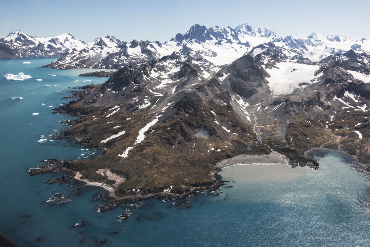 BFSAI (@bfsouthatlantic) on Twitter photo It is rare flying conditions over South Georgia are this good!
See more at: 
Facebook: facebook.com/British.Forces…
Instagram: instagram.com/mod_bfsai/ It is rare flying conditions over South Georgia are this good!
See more at: 
Facebook: facebook.com/British.Forces…
Instagram: instagram.com/mod_bfsai/