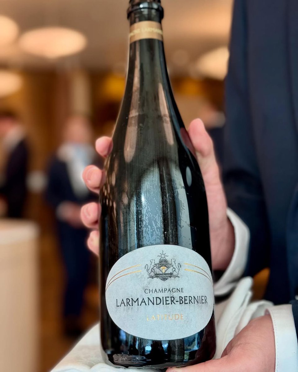 JeannieChoLee's tweet image. Fabulous meal at Berceau des Sens at Ehl.lausanne which deserves more than its one Michelin star with excellent wines by the glass and dishes that are precise, layered &amp;amp; delicious!

#highlyrecommended #michelinstar #foodandwine #foodie #foodporn #champagne #bourgogne
