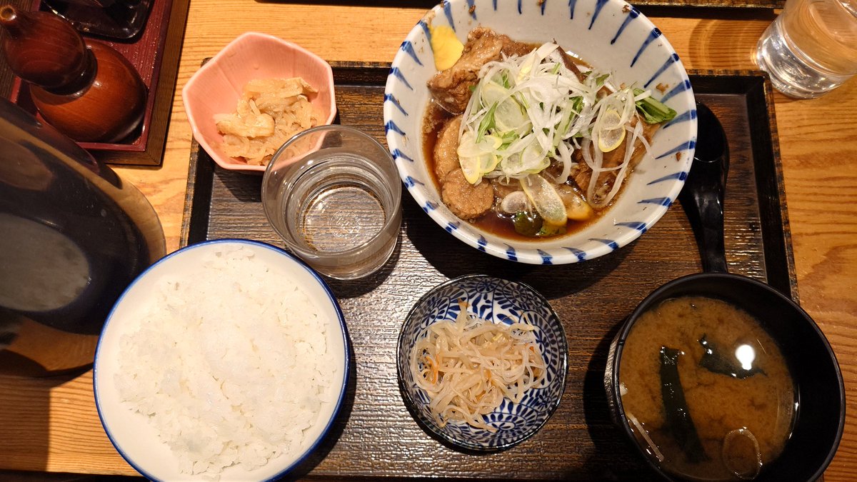 leftright0k's tweet photo. カクニ https://t.co/Omtm9zVQaH