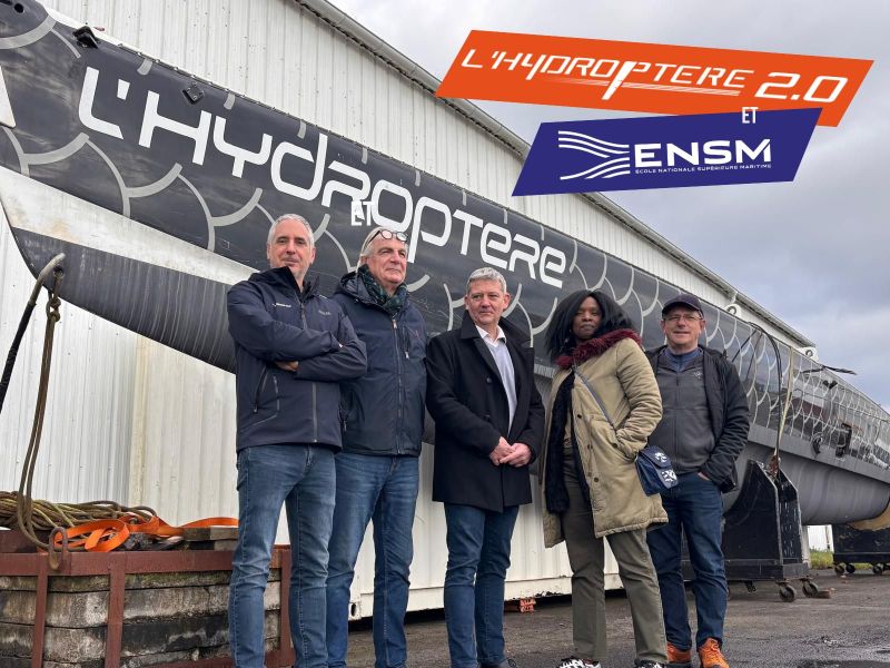 Cette semaine, l'@ENSM visitait le chantier de rénovation de L'#Hydroptère. Une rencontre enrichissante autour de passions communes: le #Maritime, l’#Education et l’#Innovation.
Nous avons pu imaginer ensemble des pistes de collaborations avec l'école et les étudiants. À suivre!