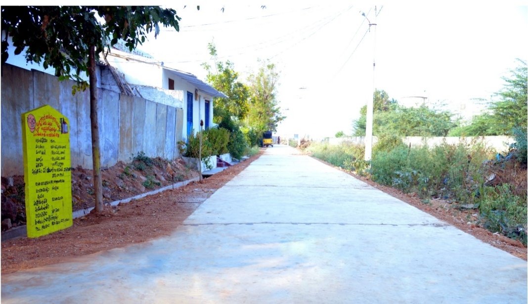 mgnregsap's tweet image. ఆంధ్రప్రదేశ్, పంచాయతీరాజ్ గ్రామీణాభివృద్ధి విభాగం, అనంతపురం జిల్లా, కక్కాలపల్లి గ్రామంలో, ఉపాధి హమీ పథకం నిధులతో పల్లెపండుగ లో భాగంగా పూర్తి అయిన సీసీ రోడ్లు.
#MeriMaatiMeraDesh #JSACTR2023 #JalShaktiAbhiyan #WaterConservation
@IndiaMGNREGA
@MgnregaGoi