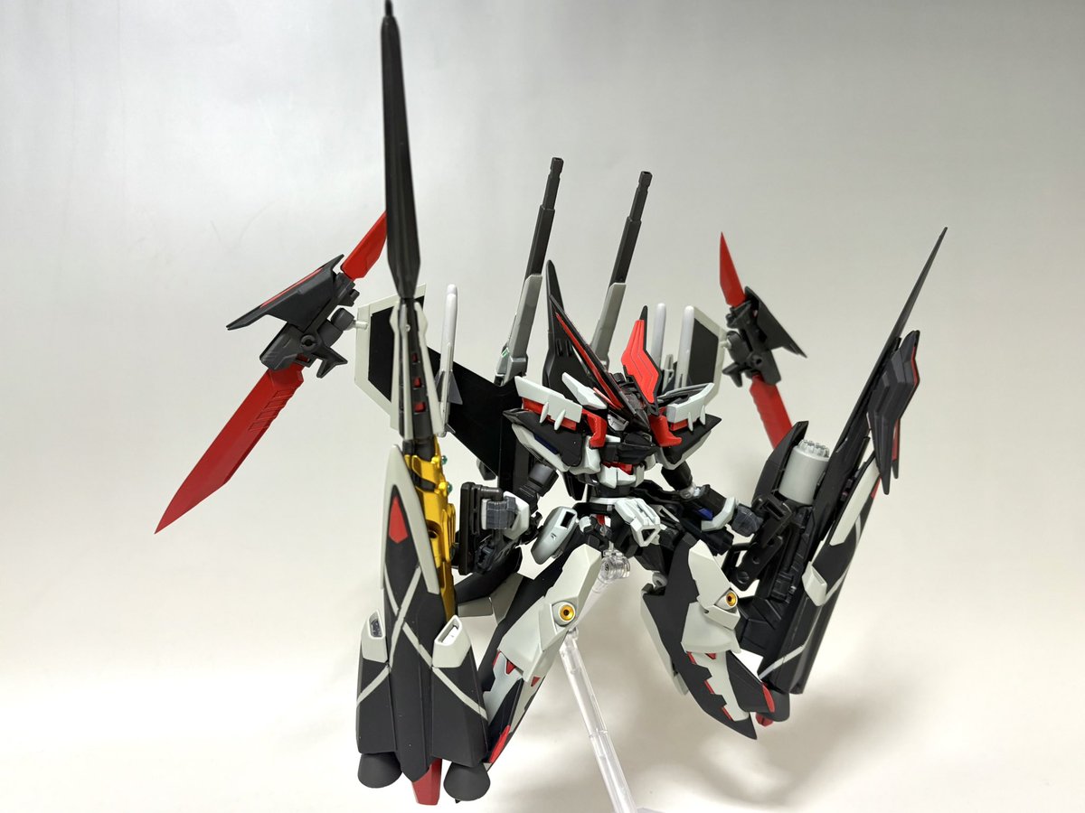 ayaka_works's tweet image. 完成!!
LBX ディードブラスライザー・ジーエクストⅡ
ディードカラーのブラスライザーがあるなら、ジーエクストも!!
、、、な感じで製作しました!
ディードっぽくドットフェニックスのパーツや搭載武器をアレンジしました。
#LBX
#ダンボール戦機