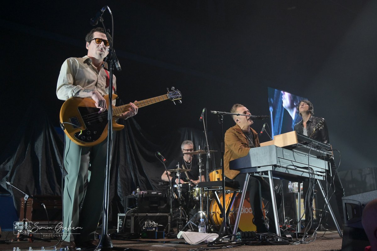 Last night with <a href="/JamesBlunt/">James Blunt</a> ✨🎙

Check out the full gallery including photos of support act <a href="/toploaderuk/">Toploader</a>, here: bit.ly/JamesBluntGall…

📸 Photos by <a href="/simonsphotos/">Simon Graham</a>