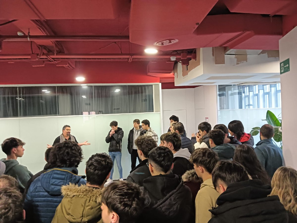 DigiPenBilbao's tweet image. C.F. Somorrostro at DigiPen Europe-Bilbao! 📚
Last Friday we welcomed students from @CFSomorrostro for a campus tour and real-time programming workshop! 💻
We hope to see you coding again soon! 💡
#DigiPenEuropeBilbao #RealTimeProgramming #GameTech