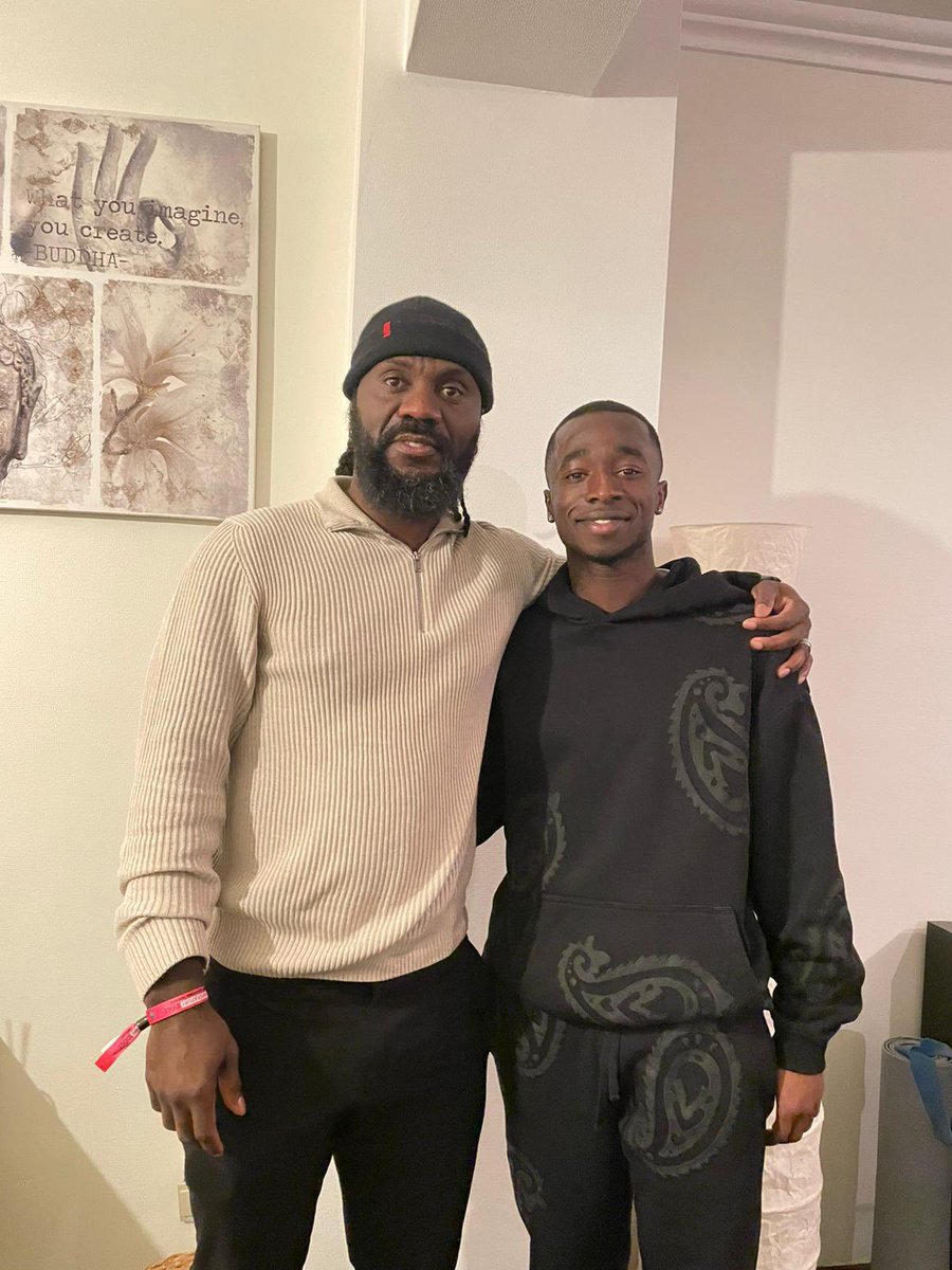 Oneworldsports_1 (@oneworldsports_) on Twitter photo Our representative in Sweden🇸🇪 <a href="/Jeffofori20/">Jeffofori</a> shared a joyful moment with our client <a href="/RAnokye7/">Raymond Anokye Asante</a> following a stunning performance, resulting in smiles 😊 all around.✅✍️
<a href="/AnimSammy/">Sammy Anim Addo</a> Our representative in Sweden🇸🇪 <a href="/Jeffofori20/">Jeffofori</a> shared a joyful moment with our client <a href="/RAnokye7/">Raymond Anokye Asante</a> following a stunning performance, resulting in smiles 😊 all around.✅✍️
<a href="/AnimSammy/">Sammy Anim Addo</a>