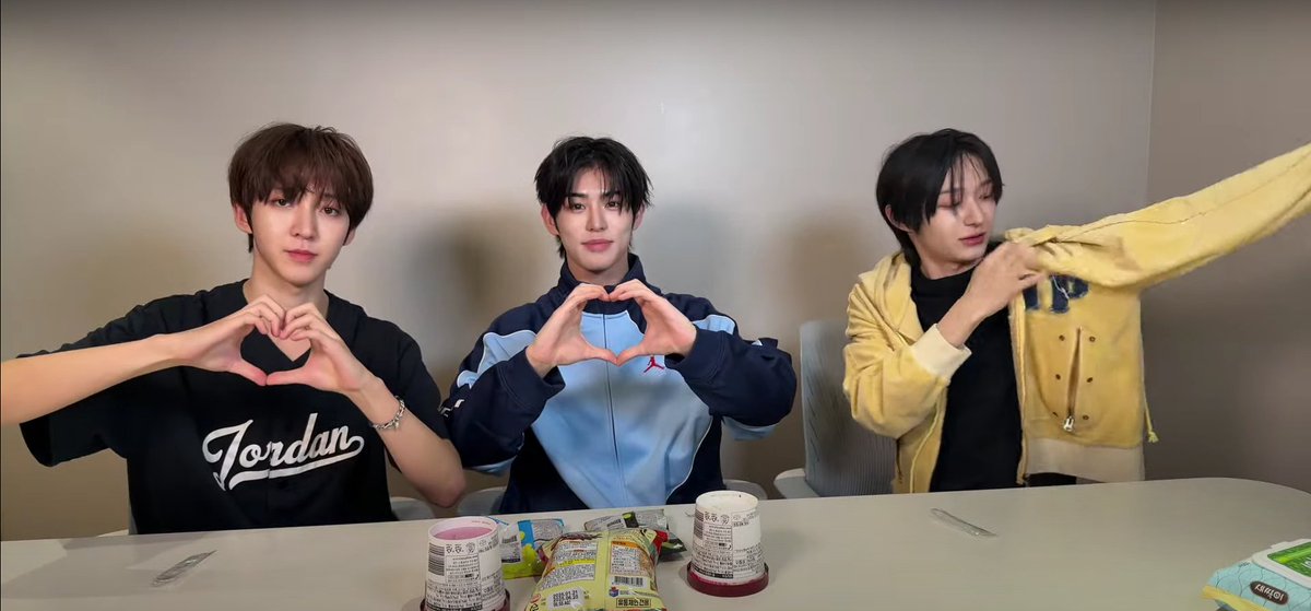 Donghyeon. tweet media