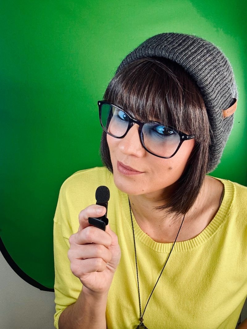 AndyFidel_'s tweet image. What’s your favorite MR experience?   

Working on a new #SpatialNetworks newsletter.
Open to all apps &amp;amp; headsets 🤓   

→ Games  
→ Storytelling 
→ Interactive filters 
→ Brand activations  

Drop your favorites below— 
Love to feature some great picks! 👇